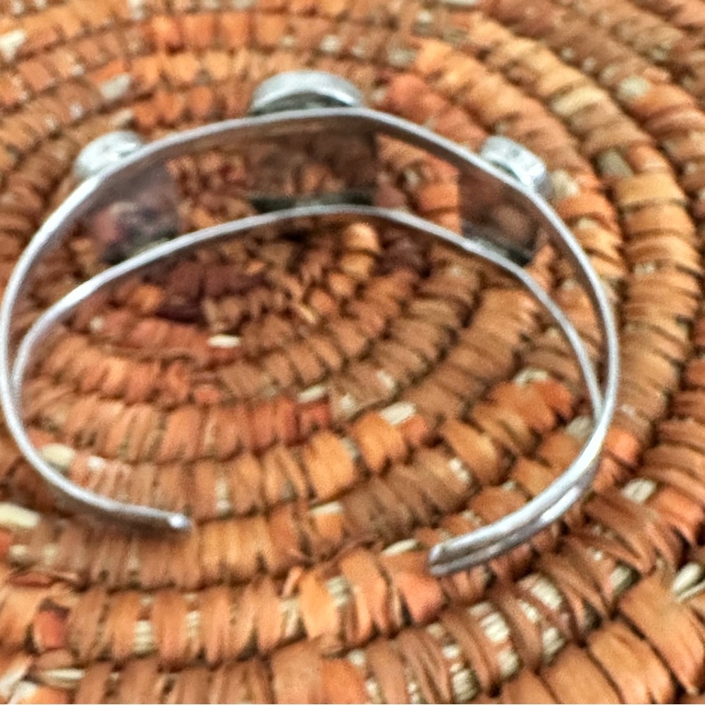 Native Bracelet with 3 Stones of Turquoise and Red Coral Sterling Silver Cuff - Picture 8 of 11